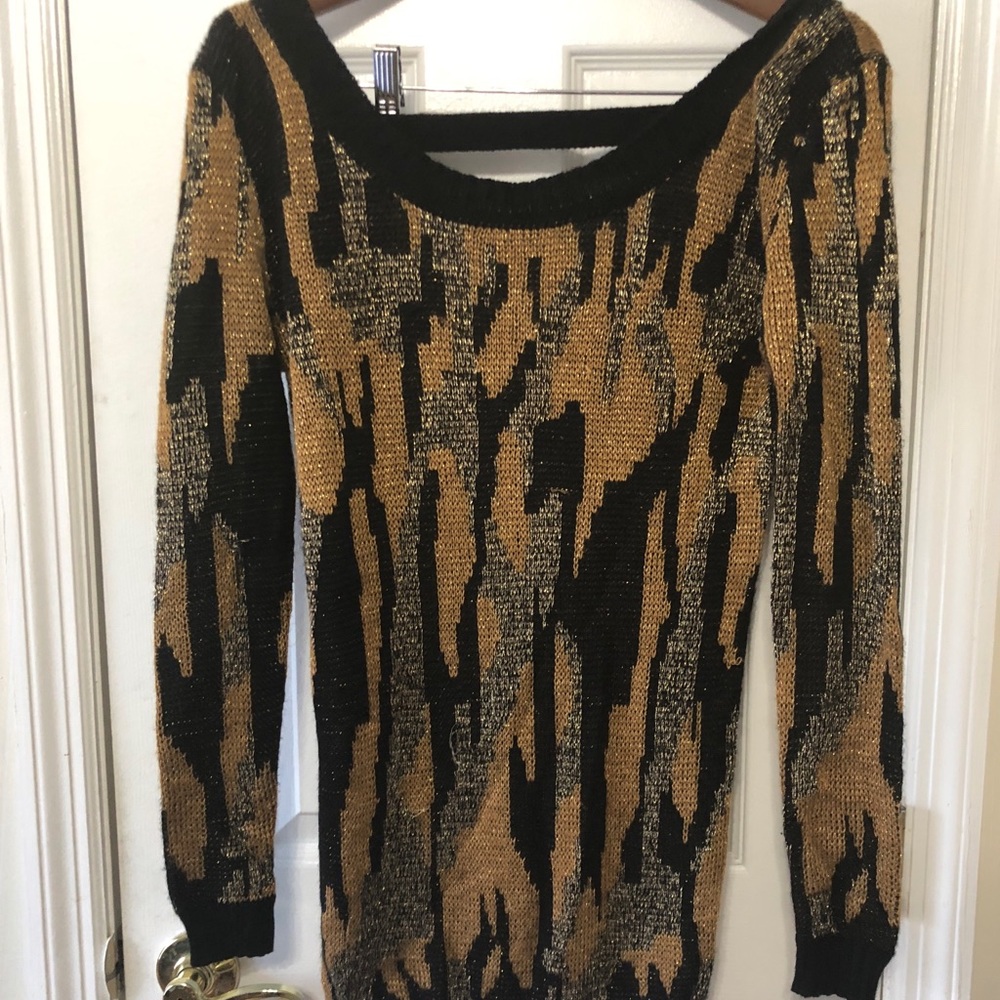 Patterned sweater